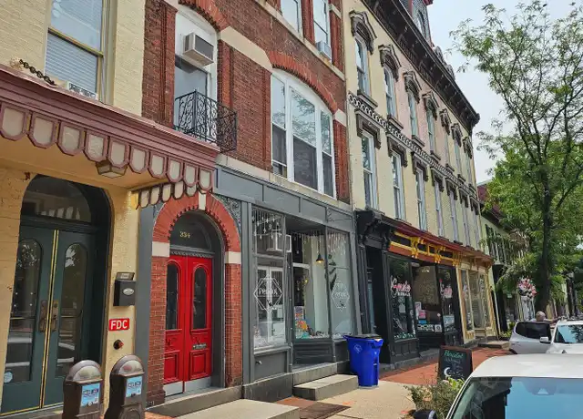 Property at 334 N Market St Unit 4, Frederick, MD, 21701, 2 beds, 1 bath, [object Object]
