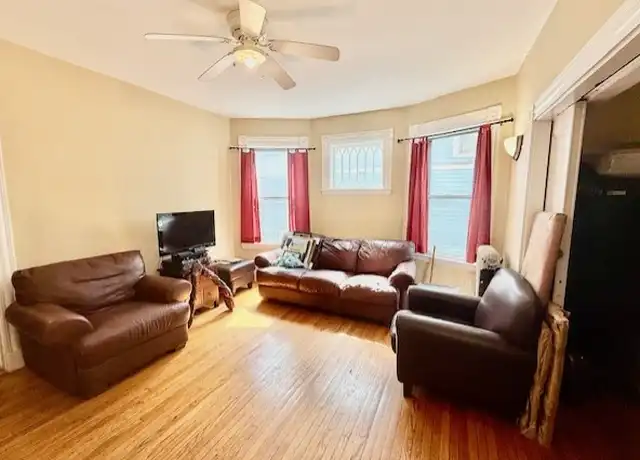 Property at 66 Roseland St Unit 1, Somerville, MA, 02143, 1 bed, 1 bath, [object Object]