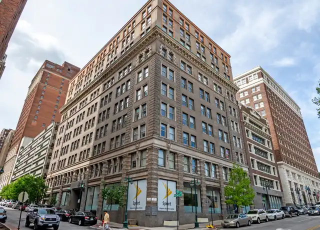 Property at 1004 Baltimore Ave Unit 804, Kansas City, MO, 64105, 2 beds, 1 bath, [object Object]
