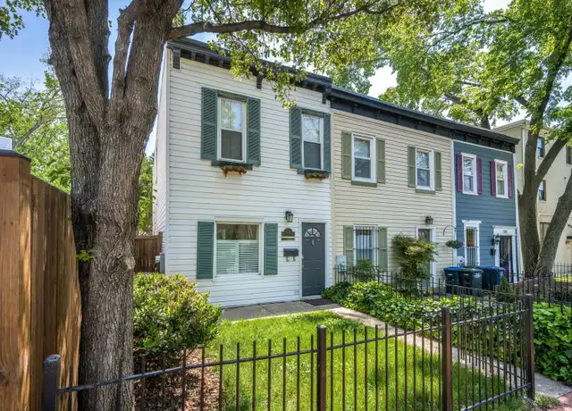 Property at 904 13th St SE, Washington, DC, 20003, 2 beds, 1.5 baths, [object Object]
