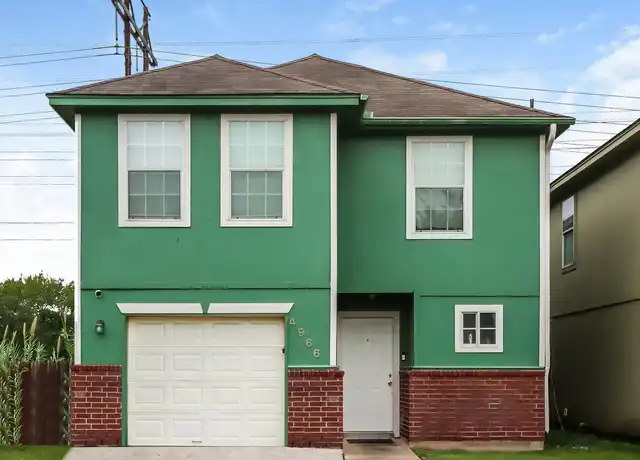 Property at 4966 N Cancun Dr, Houston, TX, 77045, 4 beds, 2.5 baths, [object Object]