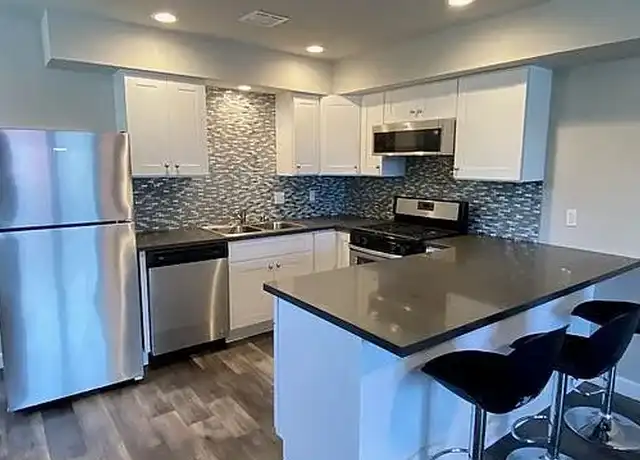 Property at The Cascades - 1136 W 36th St, Los Angeles, CA, 90007, 3 beds, 3 baths, [object Object]