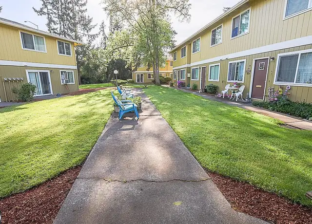 Photo of 1719 17th St, Springfield, OR 97477