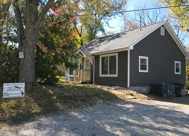 Property at 806 N Franklin Ave, Cookeville, TN, 38501, 2 beds, 1 bath, [object Object]