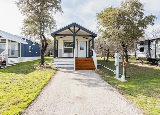 Property at 25928 Haynie Flat Rd Unit 108R, Spicewood, TX, 78669, 2 beds, 1 bath, [object Object]