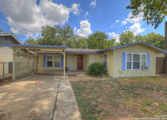 Property at 1015 Reiley Rd, Seguin, TX, 78155, 3 beds, 2.5 baths, [object Object]