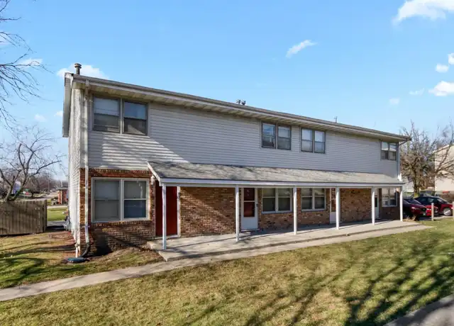 Property at 1504 Ensign Dr Unit 3, Normal, IL, 61761, 2 beds, 1.5 baths, [object Object]