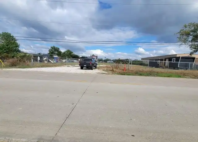 Property at 6410 Wade Rd, Baytown, TX, 77521, 2 beds, 1 bath, [object Object]