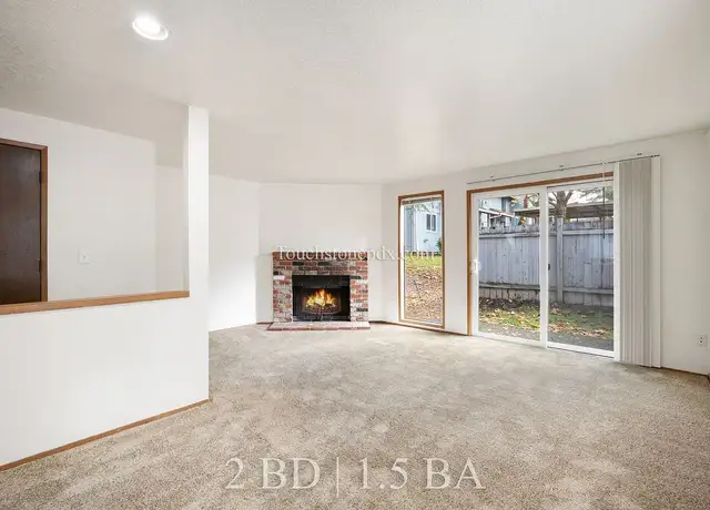 Photo of 18186 Meinig Ave, Sandy, OR 97055
