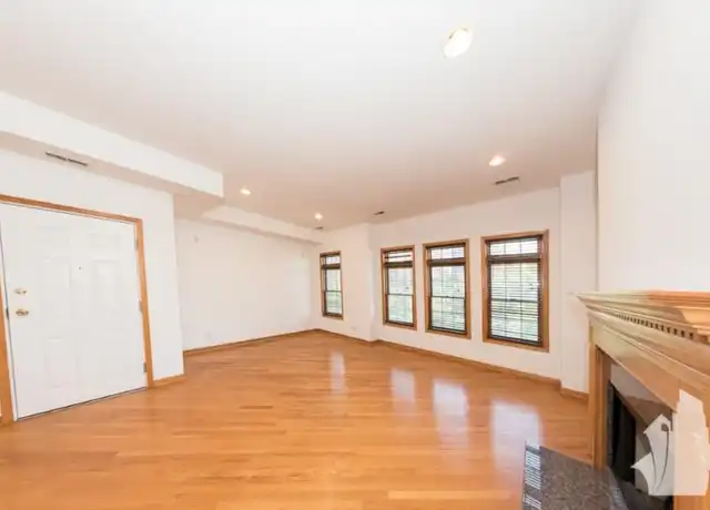 Property at 2741 N Southport Ave, Chicago, IL, 60614, 3 beds, 2 baths, [object Object]
