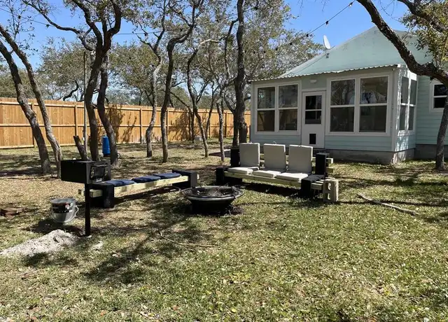 Property at 1016 Hardee St, Rockport, TX, 78382, 2 beds, 1 bath, [object Object]