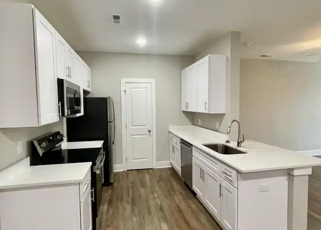 Property at 293 English Commons Dr Unit 302, Lynchburg, VA, 24501, 3 beds, 2 baths, [object Object]