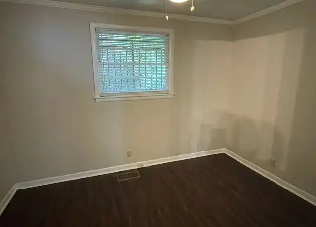 Property at 144 37th Ave N, Nashville, TN, 37209, 2 beds, 1 bath, [object Object]