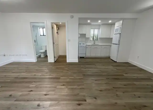 Property at 2298 SW 1st St Unit 4, Miami, FL, 33135, 0 beds, 1 bath, [object Object]