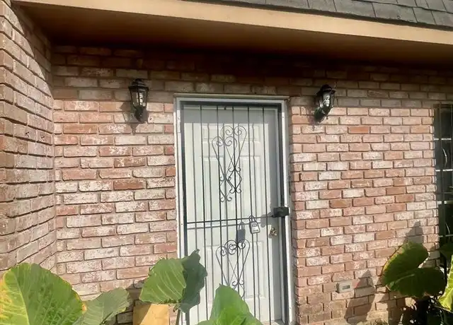 Property at 323 McFadden Hut Dr, Brownsville, TX, 78520, 2 beds, 1.5 baths, [object Object]
