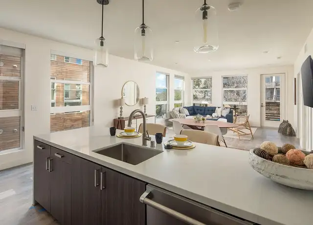 Photo of 1122 Pico Blvd, Santa Monica, CA 90405