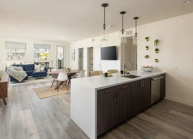 Photo of 1122 Pico Blvd, Santa Monica, CA 90405