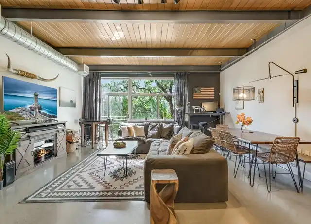 Property at 2205 N Lamar Blvd #215, Austin, TX, 78705, 1 bed, 1 bath, [object Object]