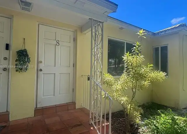 Property at 1015 NE 112th St Unit S, Biscayne Park, FL, 33161, 2 beds, 1 bath, [object Object]