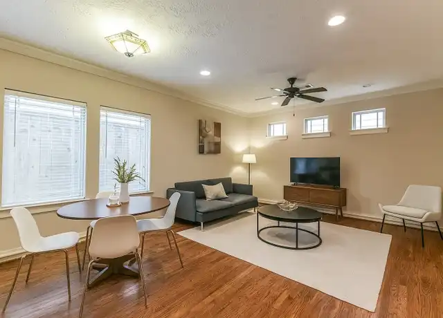 Property at 5924 Petty St Unit 5E, Houston, TX, 77007, 3 beds, 2.5 baths, [object Object]