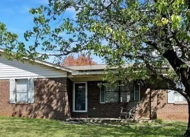 Property at 3501 17th Ave NE, Tuscaloosa, AL, 35406, 4 beds, 2 baths, [object Object]