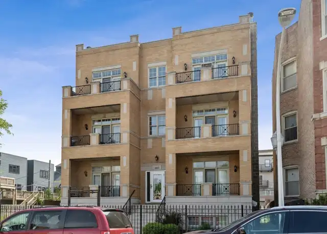 Property at 4417 S Calumet Ave Unit 2S, Chicago, IL, 60653, 2 beds, 2 baths, [object Object]