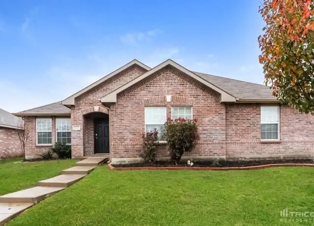 Property at 2013 Cedarwood Dr, Lancaster, TX, 75134, 3 beds, 2 baths, [object Object]