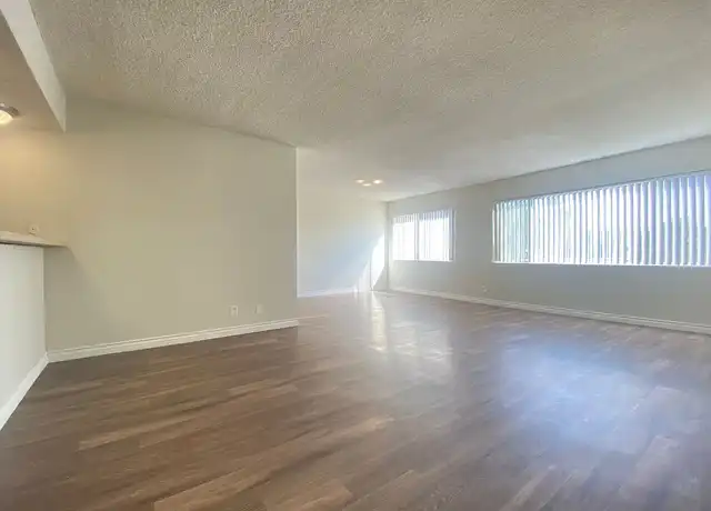 Property at Luxury huge apartment in heart of Sherman Oaks. - 14400 Addison St, Sherman Oaks, CA, 91423, 1 bed, 1 bath, [object Object]