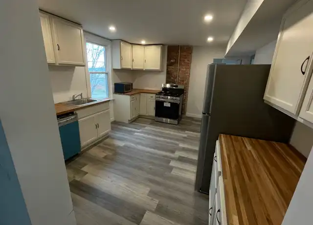 Property at 1907 Mount Troy Rd Apt 2, Pittsburgh, PA, 15212, 2 beds, 1 bath, [object Object]