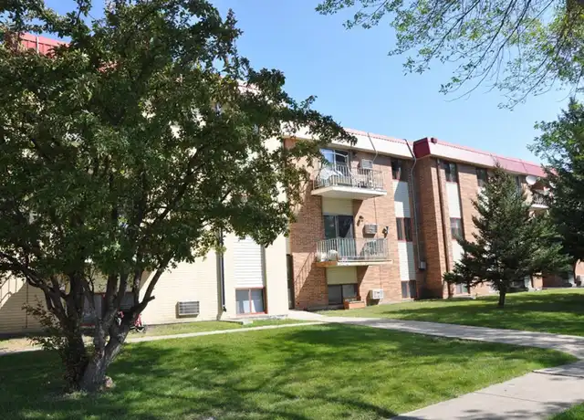 Property at 1208 27th Ave S, Moorhead, MN, 56560, 2 beds, 1 bath, [object Object]