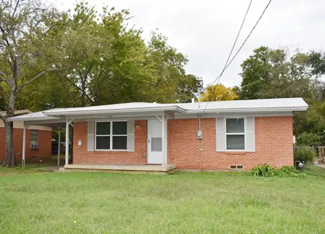 Property at 1225 E 15th St, Irving, TX, 75060, 2 beds, 1 bath, [object Object]