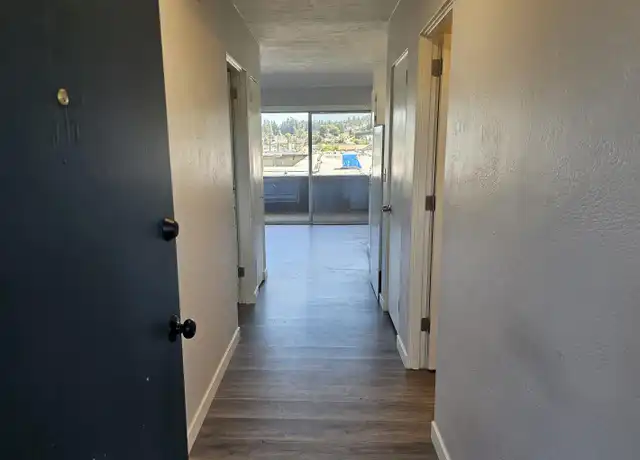 Property at 805 E 5th St, Port Angeles, WA, 98362, 1 bed, 1 bath, [object Object]