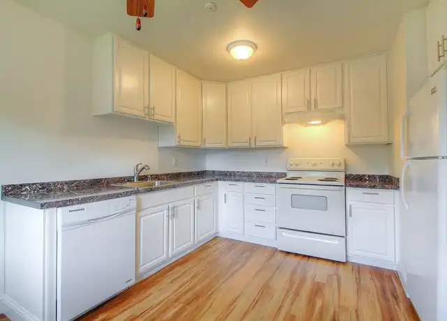 Property at Brush Creek Apartments - 6221 Montecito Blvd, Santa Rosa, CA, 95409, 2 beds, 1 bath, [object Object]