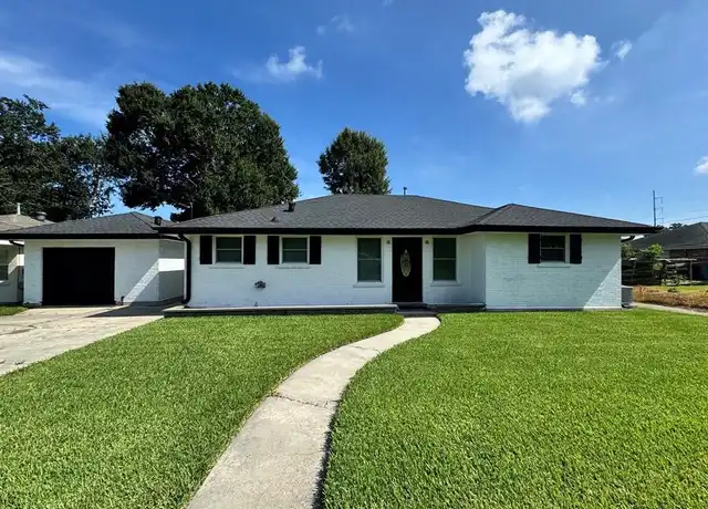 Property at 4207 Center St, Metairie, LA, 70001, 3 beds, 1 bath, [object Object]
