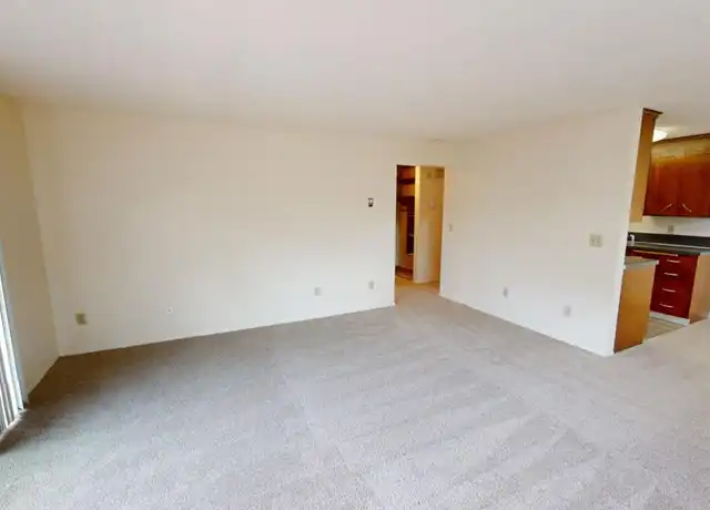 Property at 15) 7400 5th - 7400 5th Ave NE, Seattle, WA, 98115, 1 bed, 1 bath, [object Object]