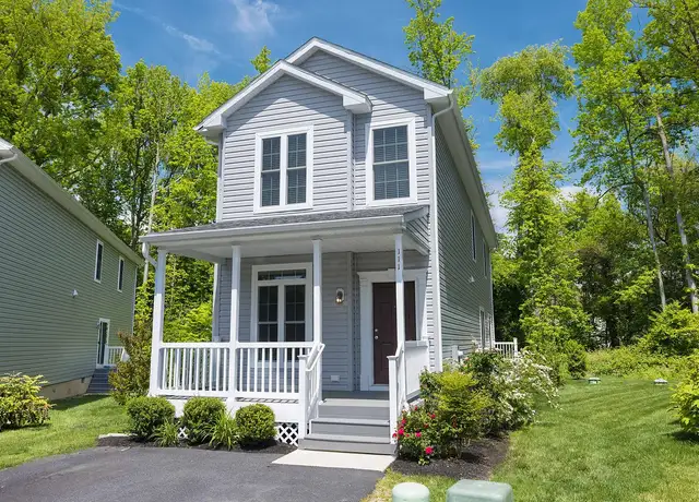 Photo of 49 Willow Pl, Newark, DE 19702