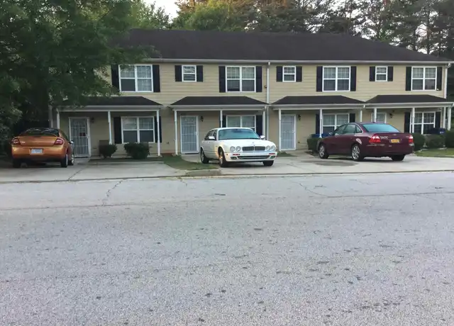 Property at 2111 Country Walk Way SE Apt D, Conyers, GA, 30013, 3 beds, 2 baths, [object Object]