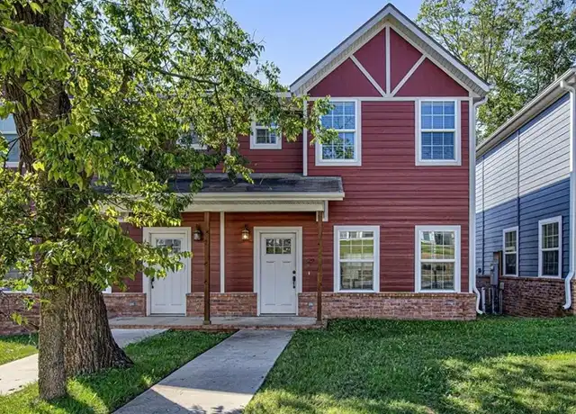 Property at 1429 E Huntsville Rd, Fayetteville, AR, 72701, 3 beds, 2.5 baths, [object Object]