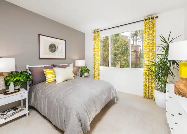Photo of 381 Sable, Rancho Santa Margarita, CA 92688