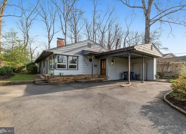 Property at 7141 Oak Ridge Rd, Falls Church, VA, 22042, 4 beds, 2 baths, [object Object]