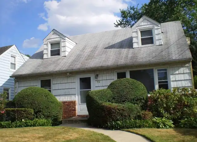 Property at 70 Exeter St, Williston Park, NY, 11596, 3 beds, 1 bath, [object Object]