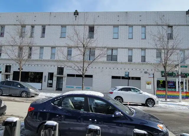 Property at 3207 N Wilton Ave Unit 3, Chicago, IL, 60657, 2 beds, 1 bath, [object Object]