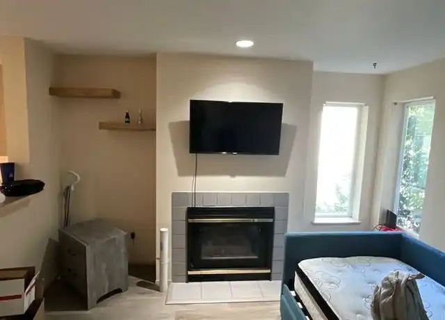Property at 1748 NW 56th St Unit 103, Seattle, WA, 98107, 1 bed, 1 bath, [object Object]