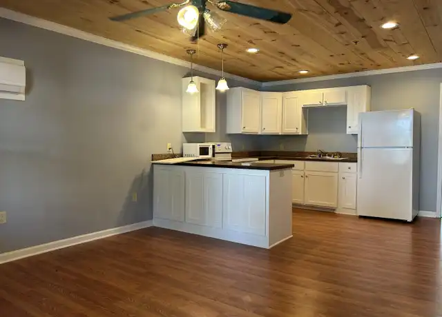 Property at 432 Spring St Unit 2, Hot Springs, AR, 71901, 1 bed, 1 bath, [object Object]