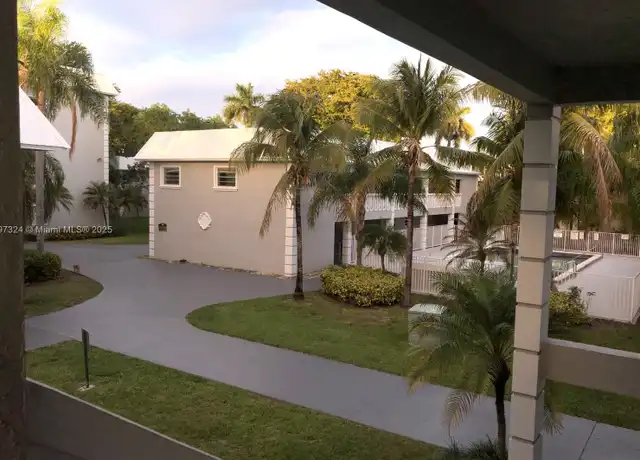 Property at 17255 SW 95th Ave #213, Palmetto Bay, FL, 33157, 2 beds, 1 bath, [object Object]