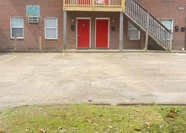 Property at 2623 Waverly Way Unit C, Norfolk, VA, 23504, 2 beds, 1 bath, [object Object]