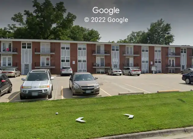 Property at 801 S Maguire St, Warrensburg, MO, 64093, 2 beds, 1.5 baths, [object Object]