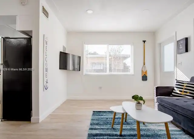 Property at 2162 NW 18th Ter Unit 2162, Miami, FL, 33125, 1 bed, 1 bath, [object Object]