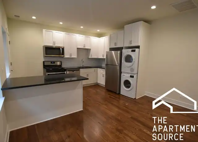 Property at 3236 N Clark St Unit 2F, Chicago, IL, 60657, 2 beds, 1 bath, [object Object]