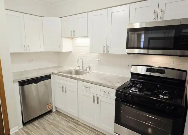 Property at 5835 W 63rd St, Chicago, IL, 60638, 1 bed, 1 bath, [object Object]